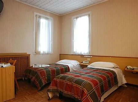 Giovannina Hotel